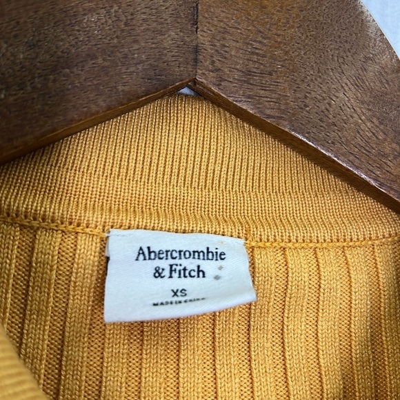 Abercrombie & Fitch - Ribbed Yellow Button Down Long Sleeve Collared Sweater XS - Picture 7 of 8